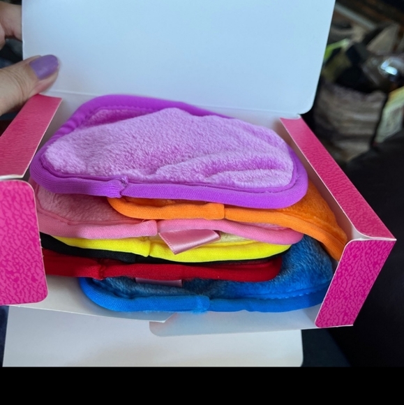 ADD ON - 1 Makeup MINI Eraser /CHOOSE YOUR COLOR - Picture 2 of 2